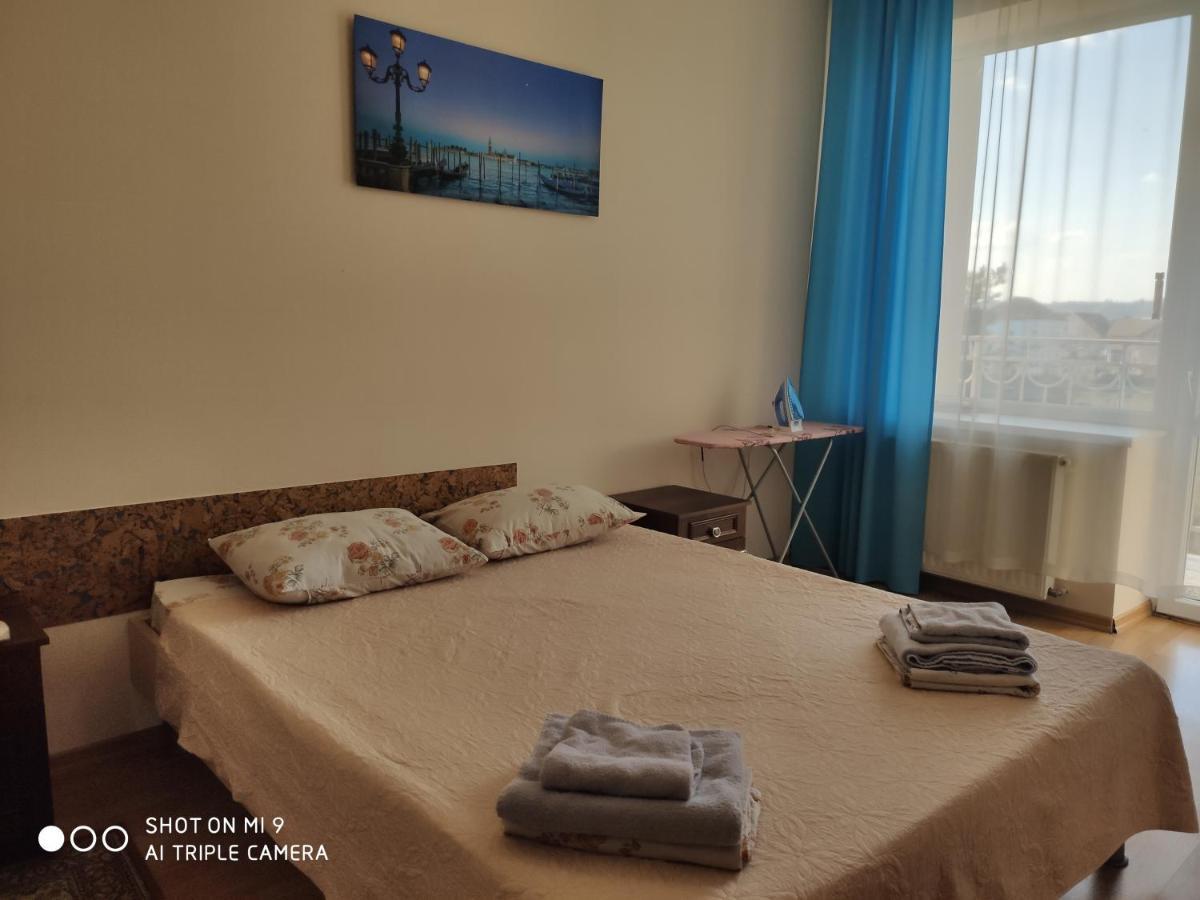 Apartments Domovik Просторная Квартира С Видом На Горы Mukacheve Exterior foto