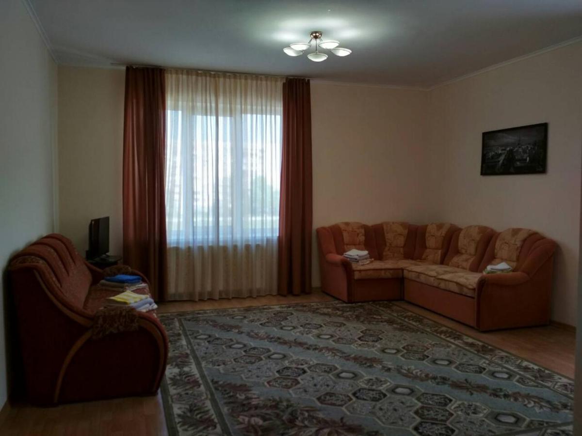 Apartments Domovik Просторная Квартира С Видом На Горы Mukacheve Exterior foto