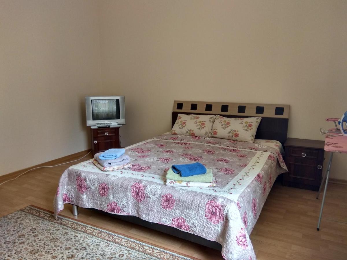 Apartments Domovik Просторная Квартира С Видом На Горы Mukacheve Exterior foto